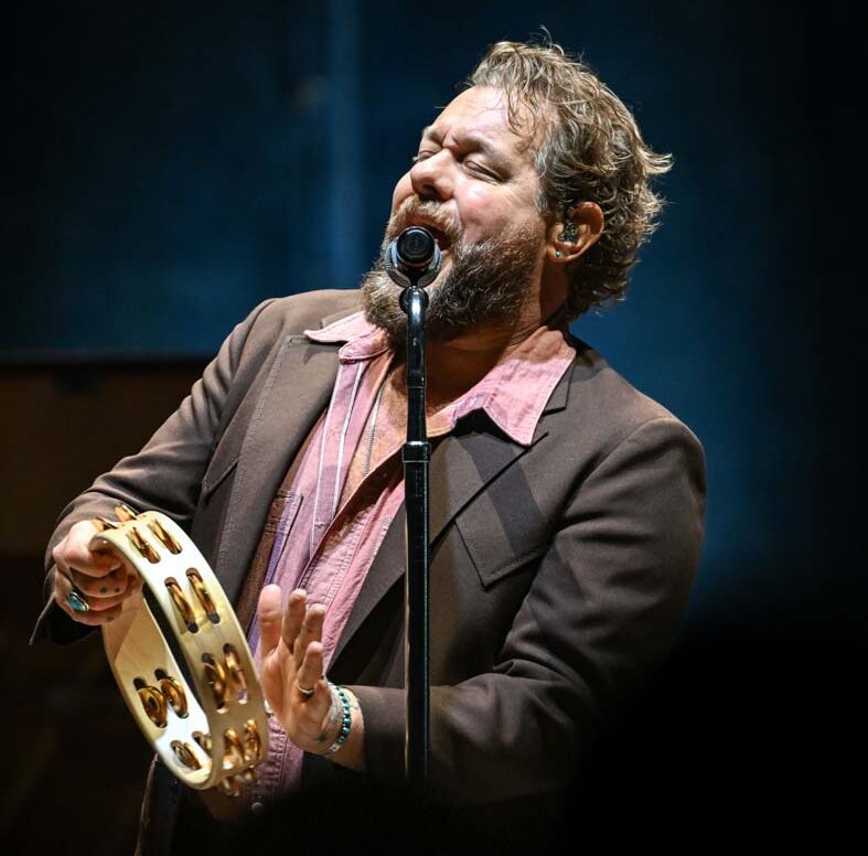 Nathaniel Rateliff & The Night Sweats - The Review Junkie